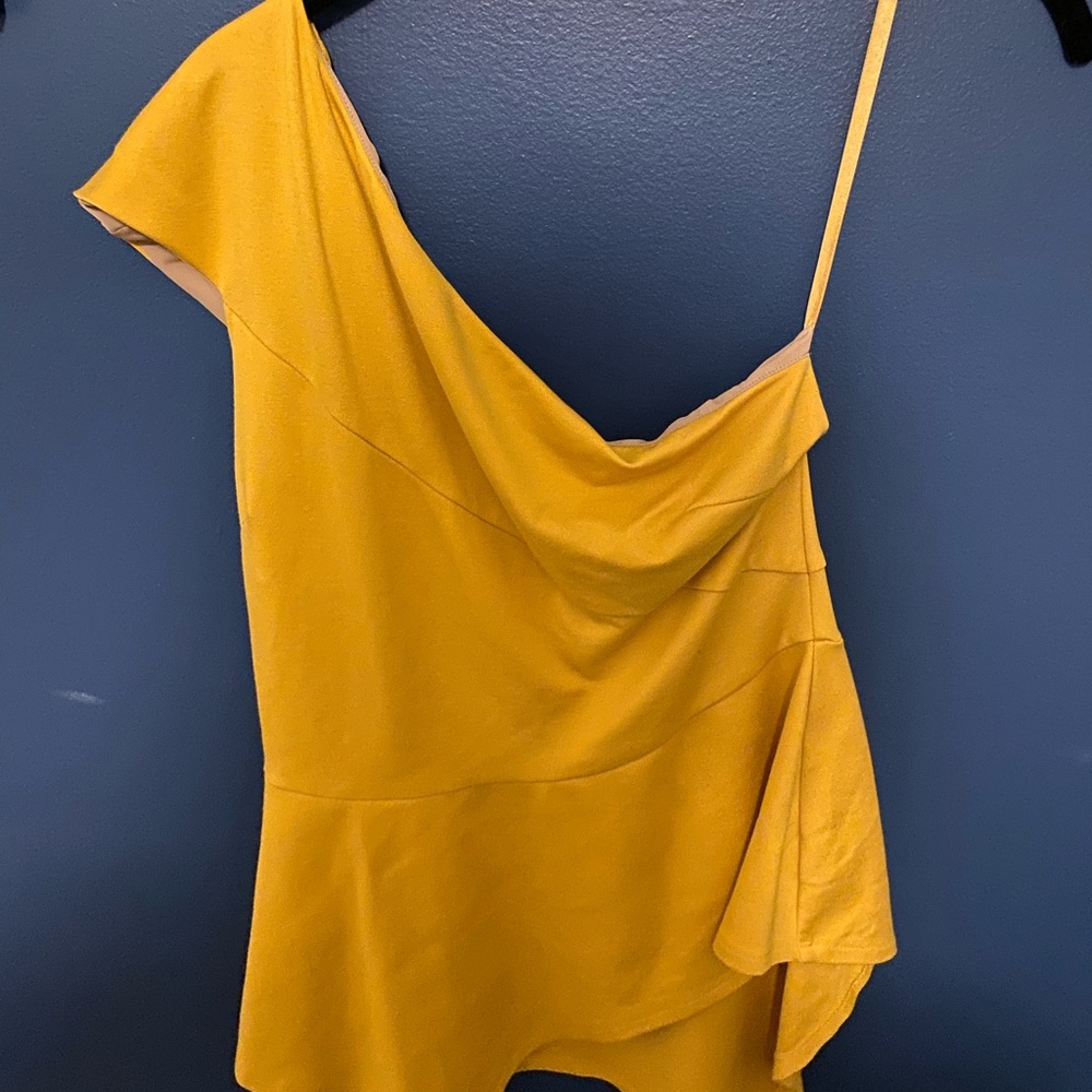 BCBG Maxazria Yellow One Shoulder Top